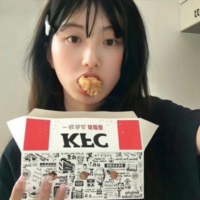 迷雾中的她